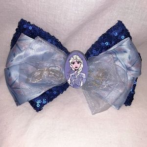 Disney Parks Light Up Hair Bow Clip from the new movie "Frozen 2" Elsa